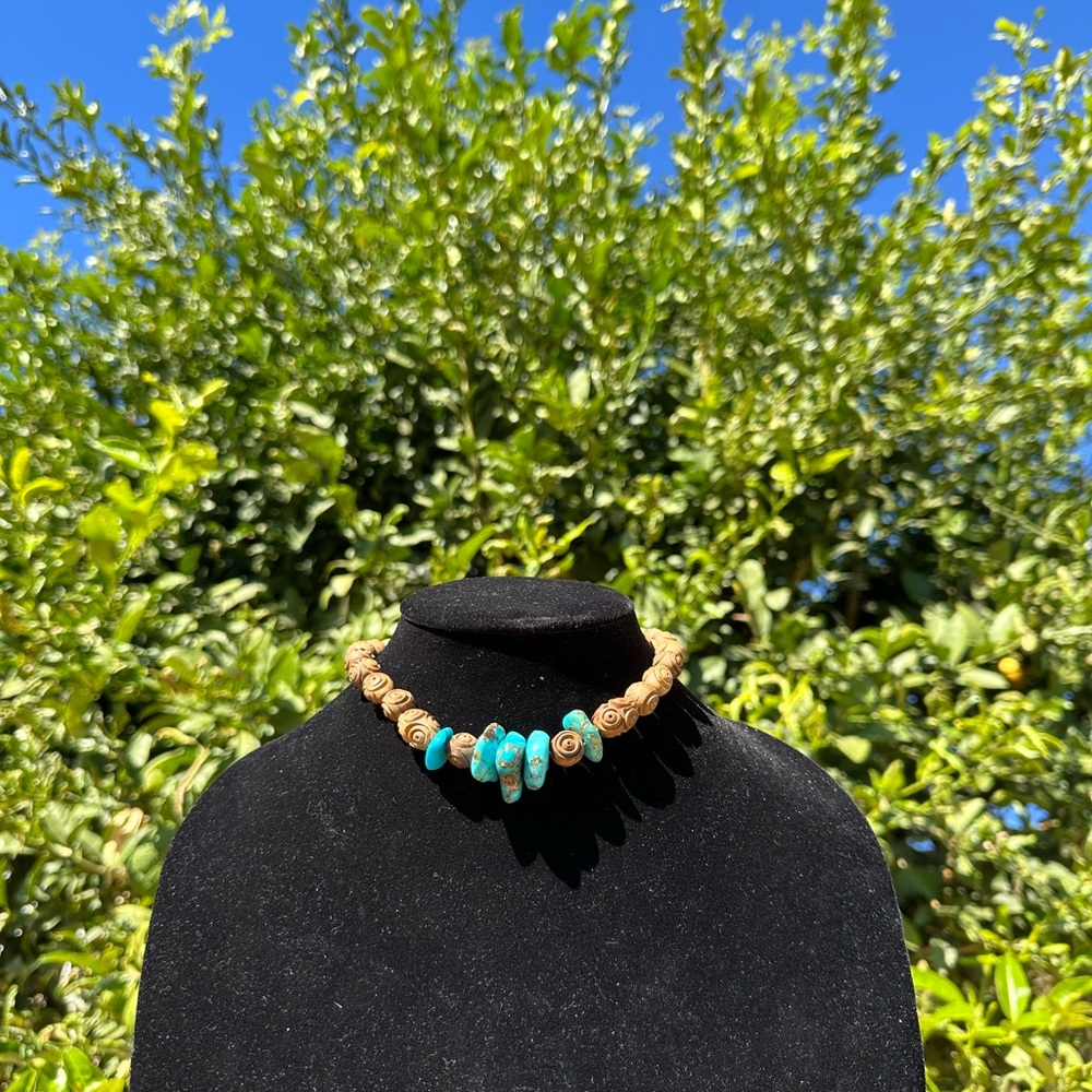 Turquoise and Carved Wooden Beaded Vintage Choker